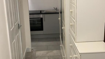 Studio flat to rent in Harrow (HA20QQ)